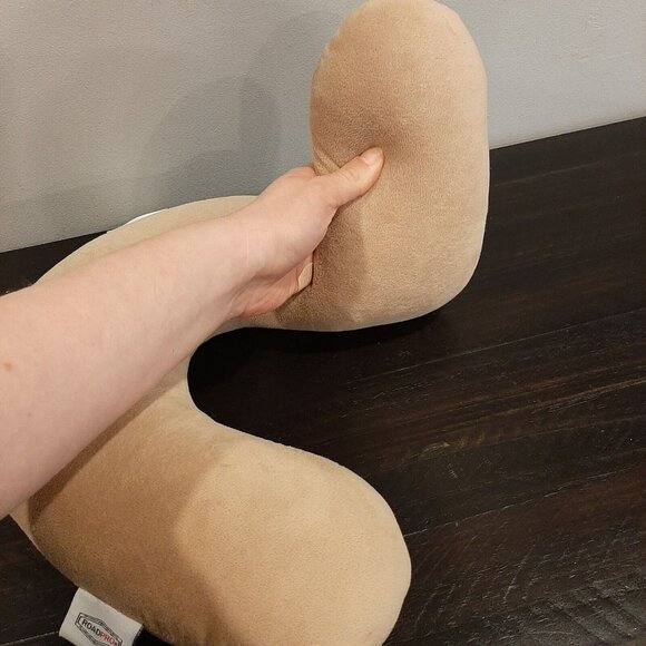 3/$20 Road Pro Neck Pillow Memory Foam Travel Beige Flexible Comfort Cushion - Picture 6 of 10